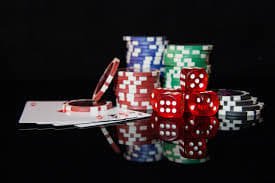 Filipino player accessing e games casino and sports betting on mobile browser